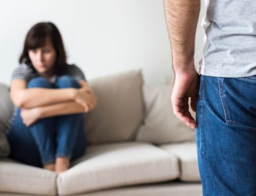 El sistema que normaliza el maltrato: silencios, condenas inútiles y morbo mediático