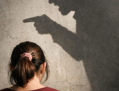 No era una niña. Era una mujer adulta con discapacidad intelectual. Y su padre la mató.